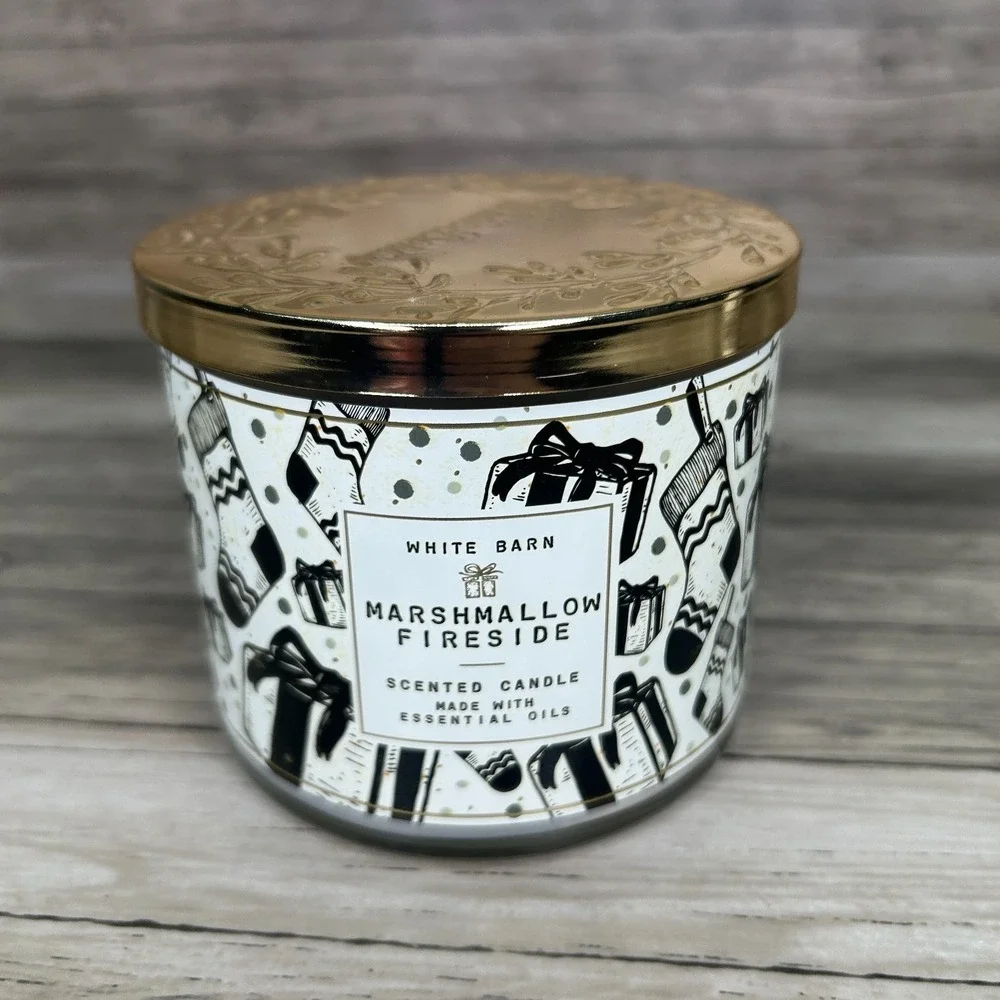 Bath And Body Works White Barn Marshmallow Fireside Candle 3-wick Christmas
